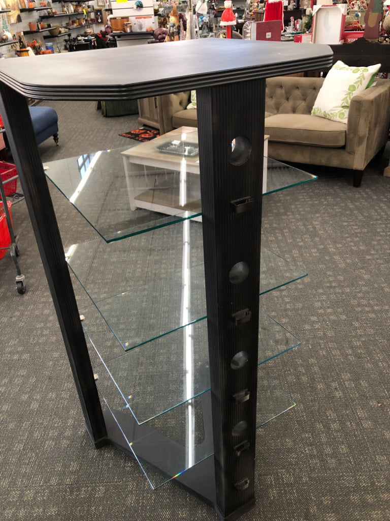 4 TIER GLASS SHELVING UNIT.