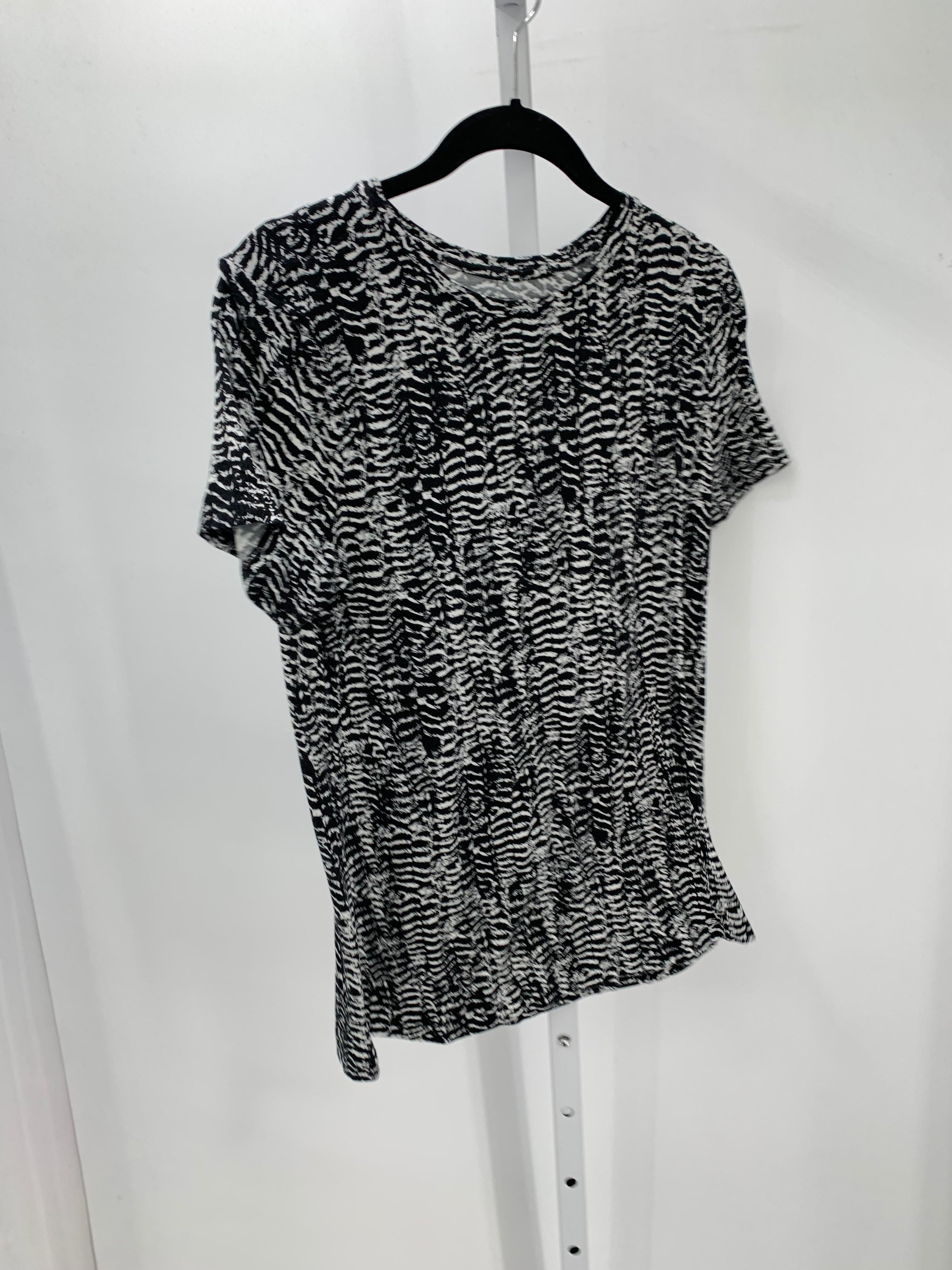 Nine West Size Medium Misses Short Sleeve Shirt