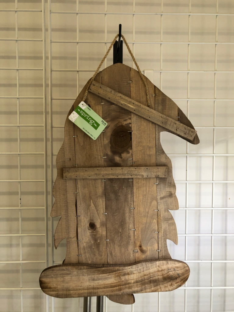 RED WHITE AND BLUE DISTRESSED GNOME WALL HANGING.