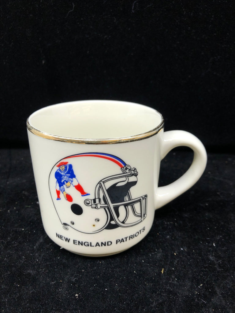 PATRIOTS '86 SUPERBOWL MUG.