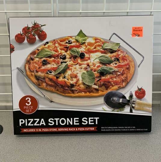 NIB 3PC PIZZA STONE SET.