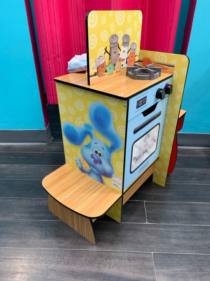 Blue's Clues & You! Cooking-Up-Clues Wooden Play Kitchen & Handy Dandy Notebook