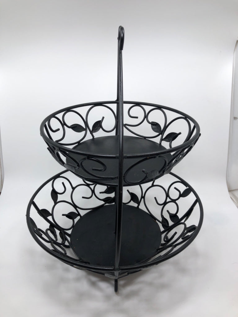 2-TIER FRUIT BASKET W/METAL LEAVES.