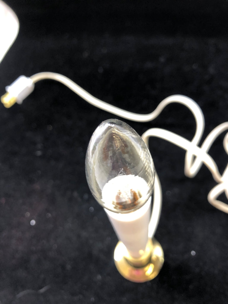 WHITE PLUG IN WINDOW CANDLE.