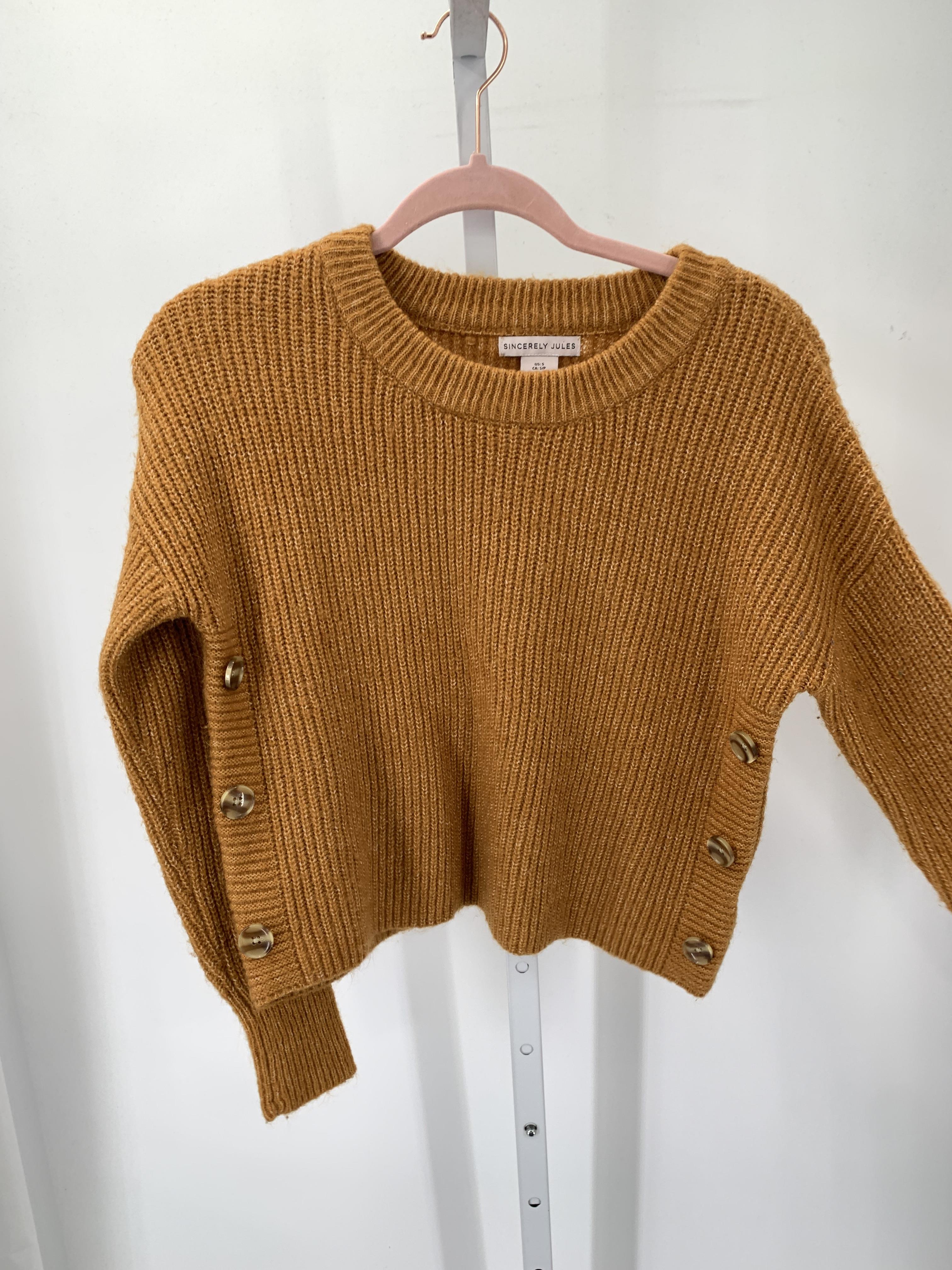 Size Small Juniors Long Sleeve Sweater
