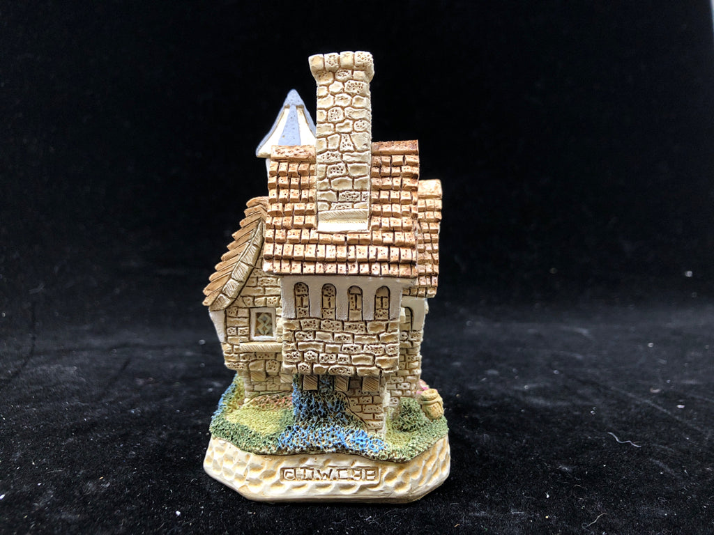 DAVID WINTER COTTAGE SIR PERCEVALS W LITTLE SIGN.