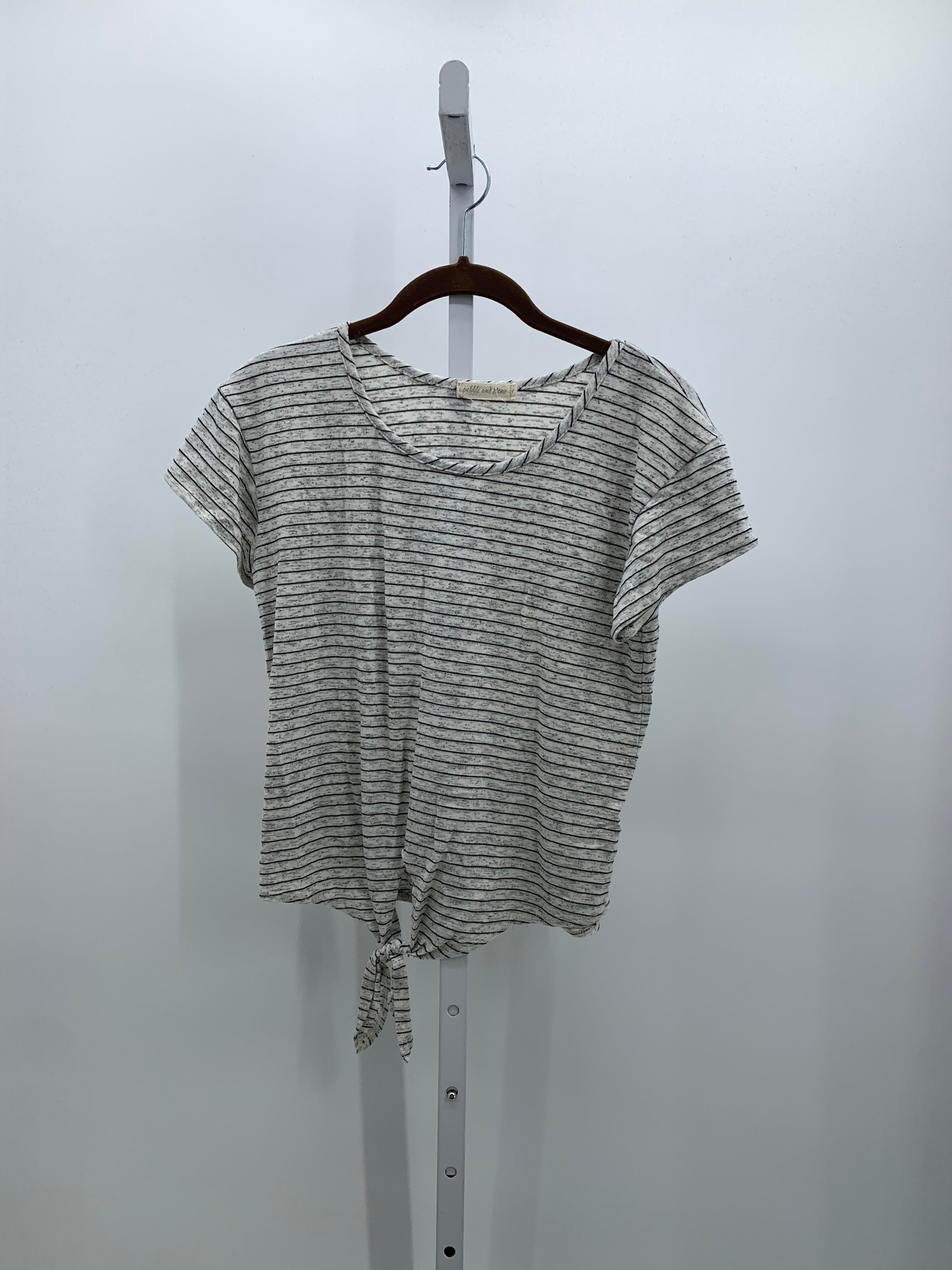 Size Small Misses Short Sleeve Shirt