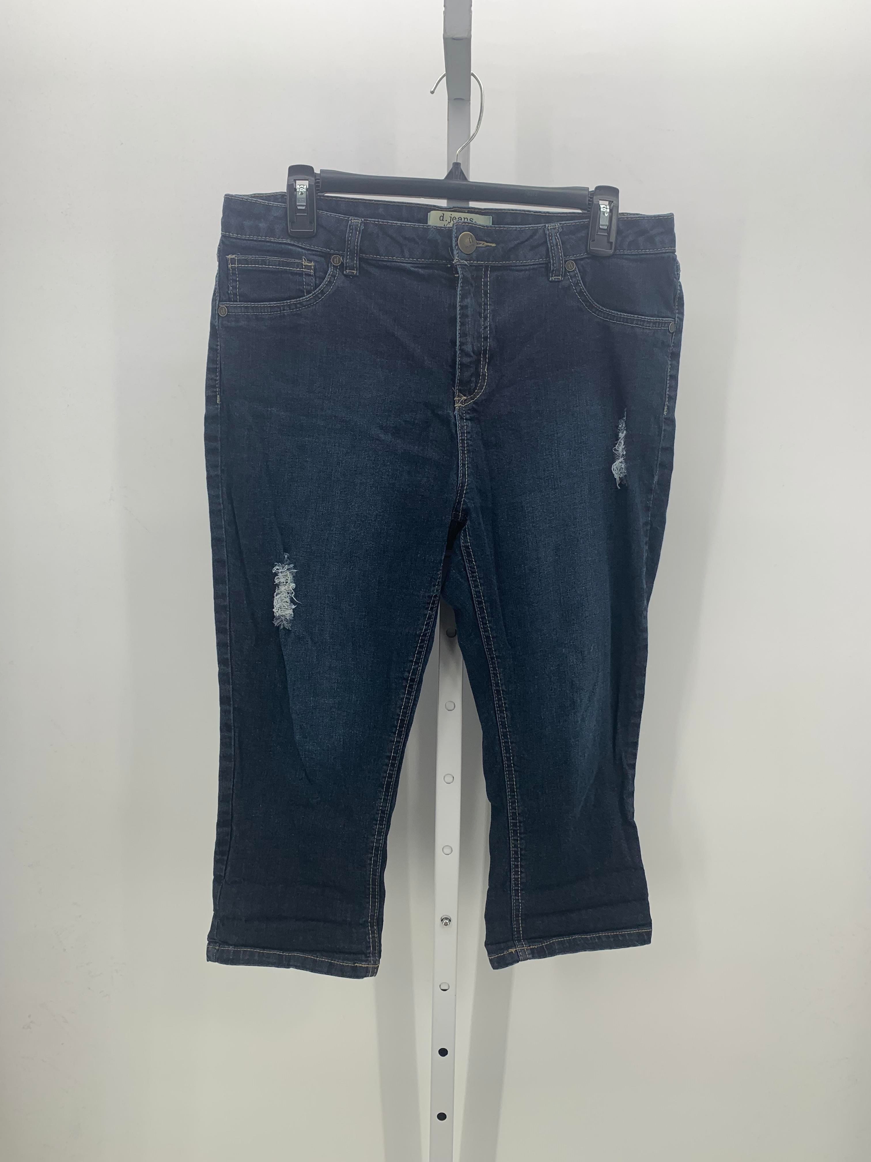 d. jeans Size 14 Misses Capri Pants