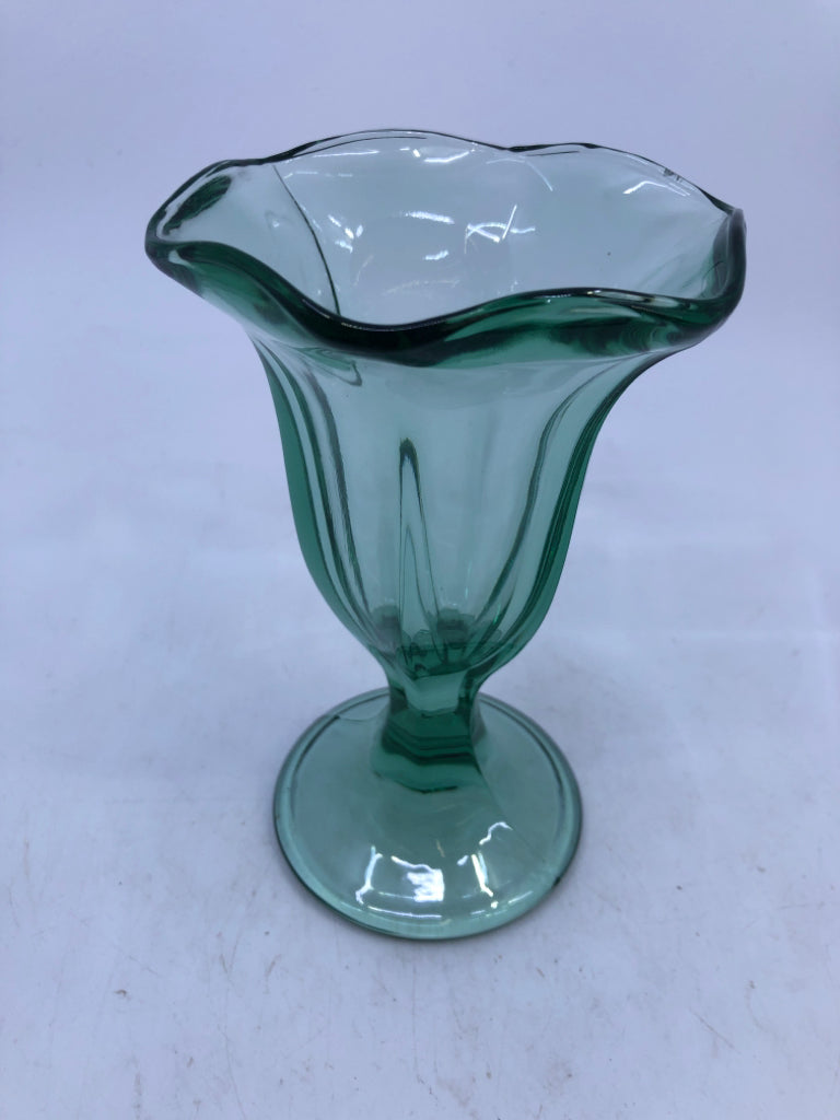 4 GREEN GLASS FOOTED SUNDAE DISHES.