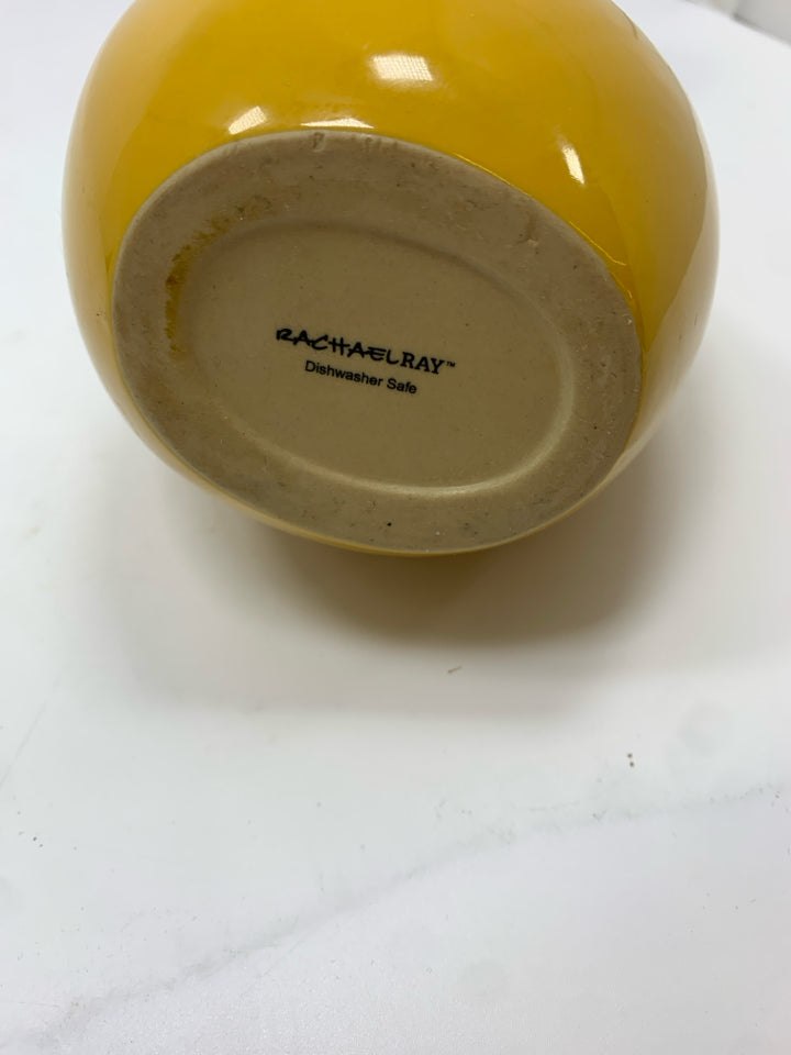 RACHEL RAY YELLOW OIL DISPENSER.