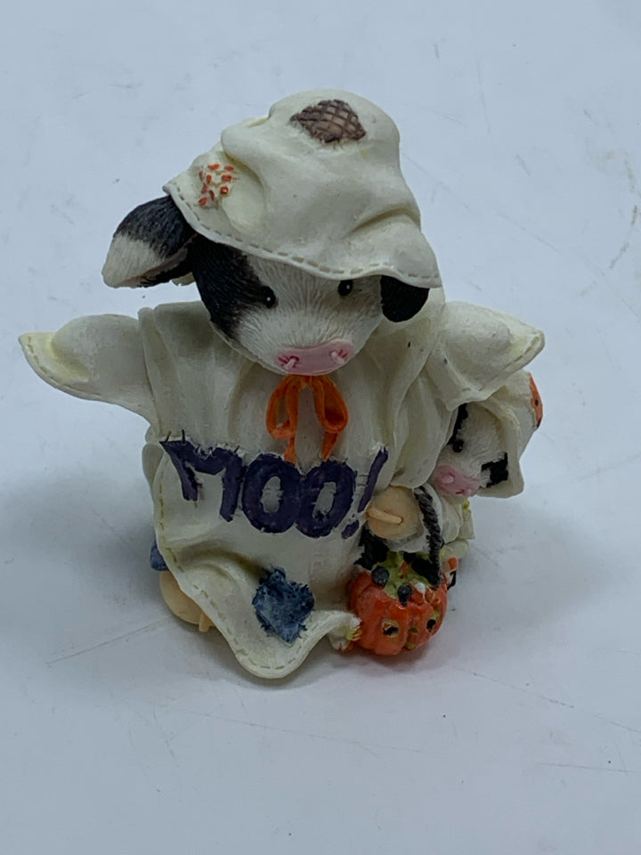 MARY MOO PEEK A MOO.