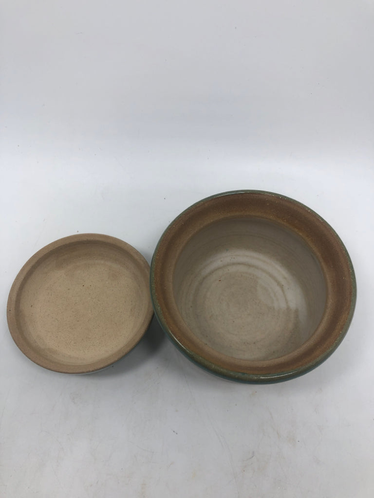 BLUE GLAZED SMALL POTTERY CONTAINER.