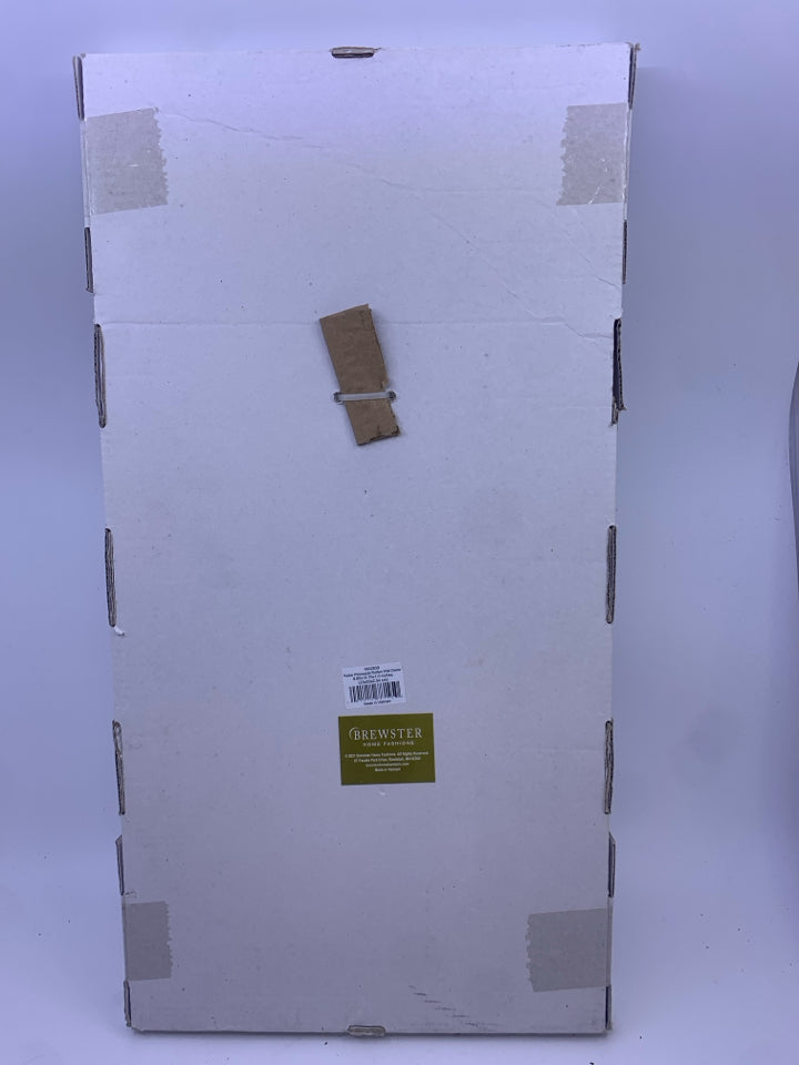 NIB BAMBOO PINEAPPLE MIRROR.