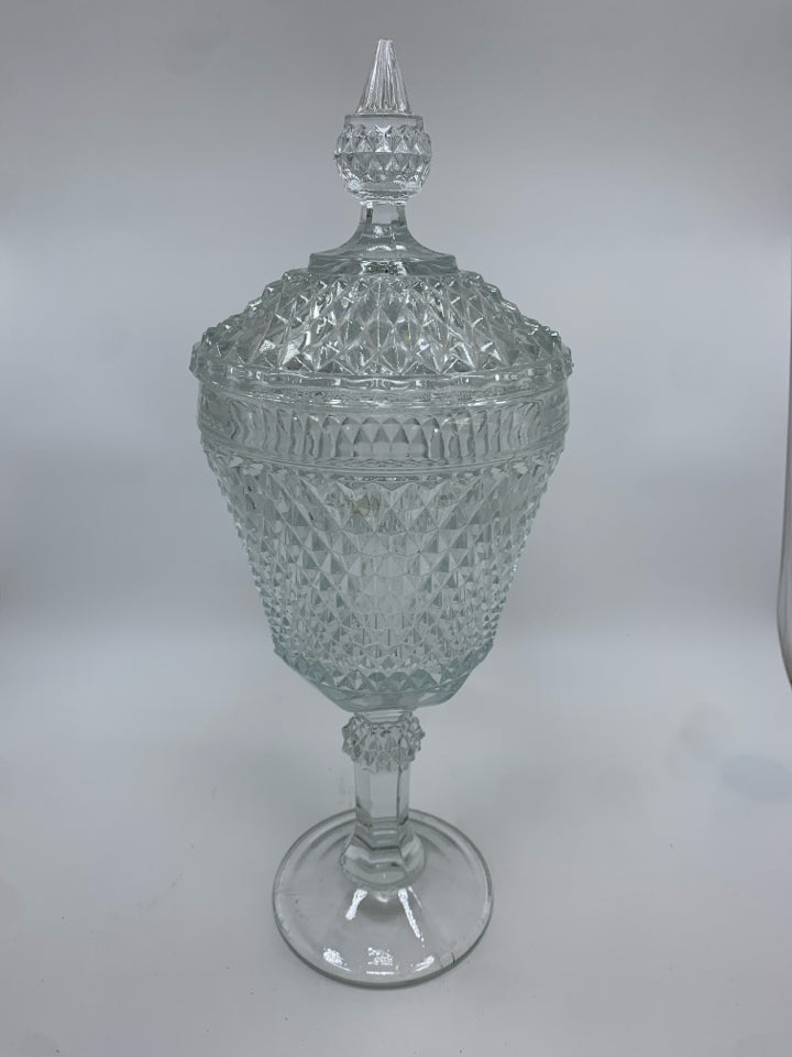VTG DIAMOND CUT GLASS PEDESTAL CANDY DISH W/LID.