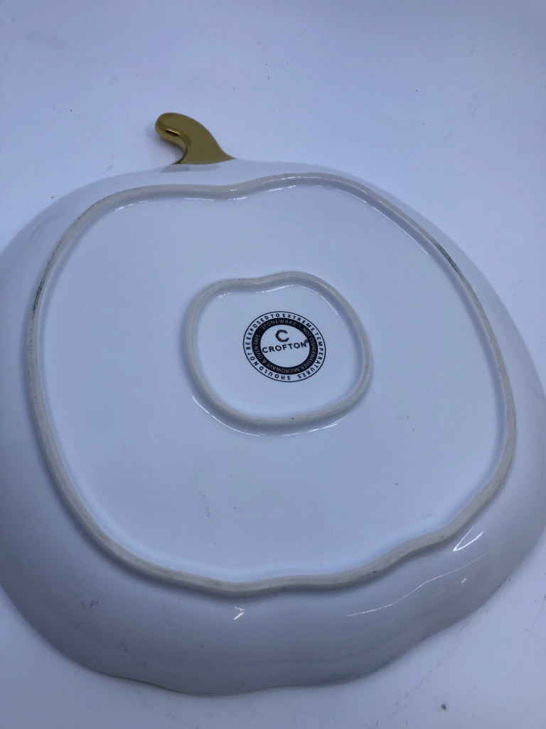 CERAMIC PUMPKIN SERVING PLATE, GOLD PAINTED STEM.