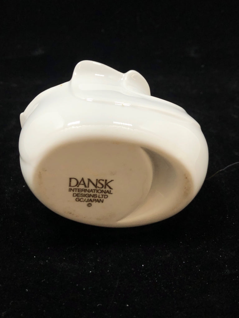 PORCELAIN BIRD VOTIVE HOLDER.