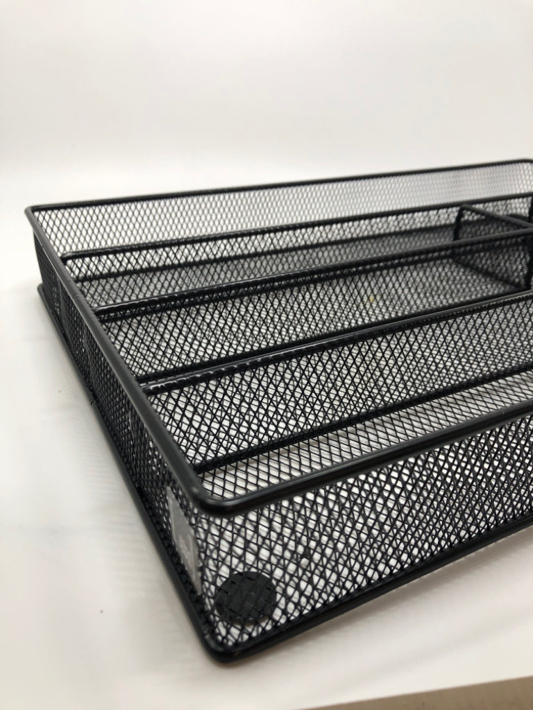 DIVIDED METAL UTENSIL/DESK ORGANIZER.