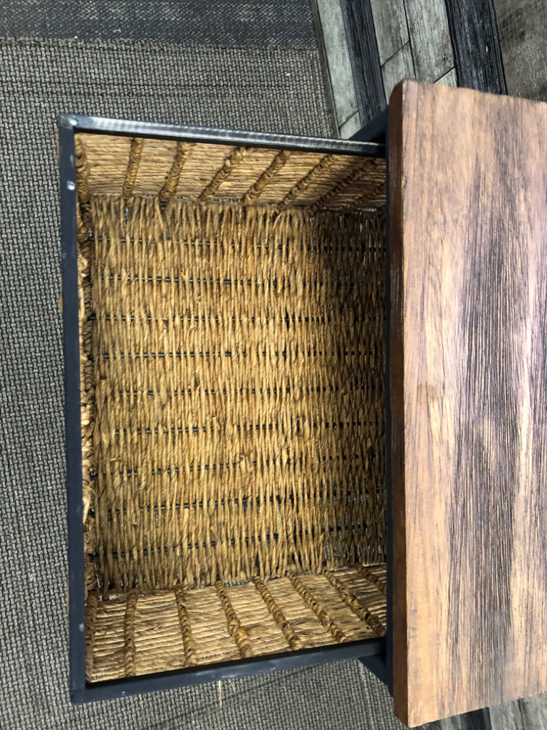 2 TIER SQUARE SIDE TABLE W/ WICKER DRAWER METAL LEGS.