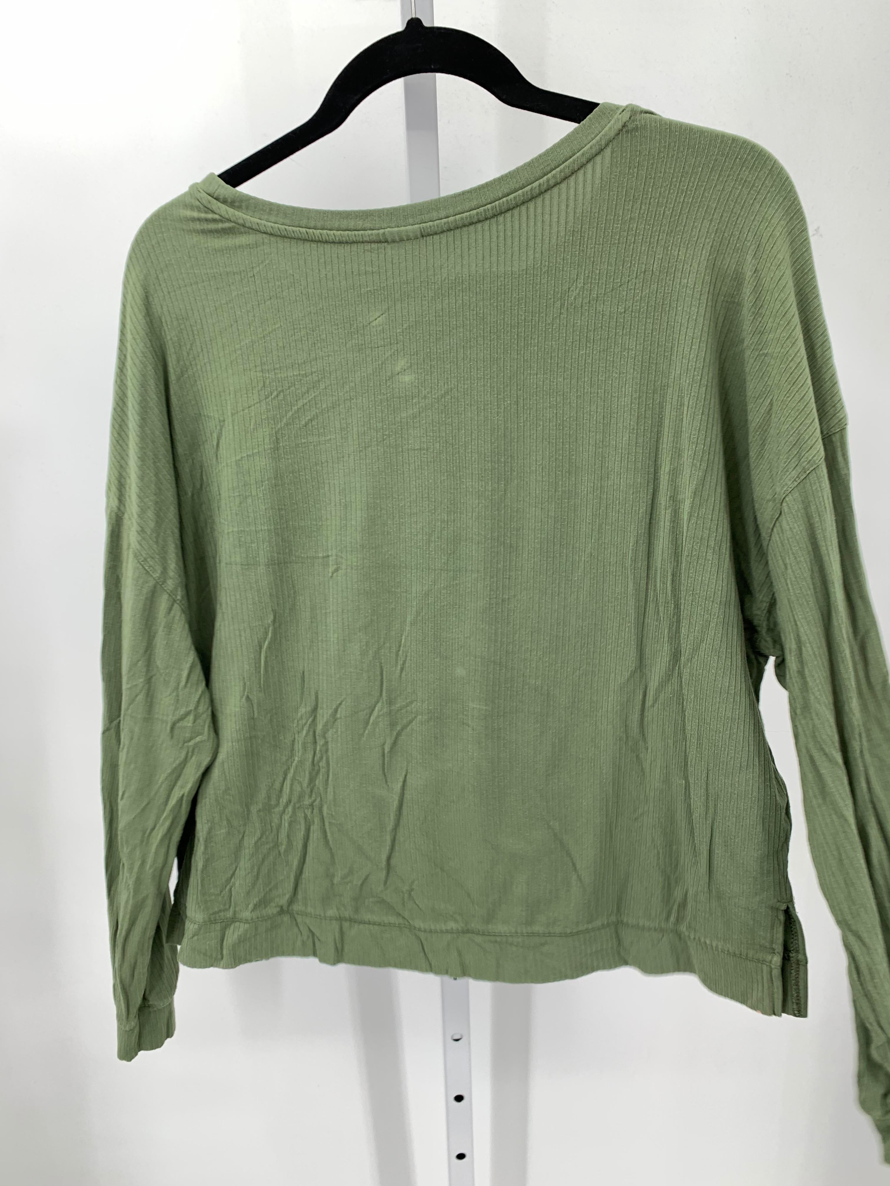 Old Navy Size Medium Misses Long Sleeve Shirt