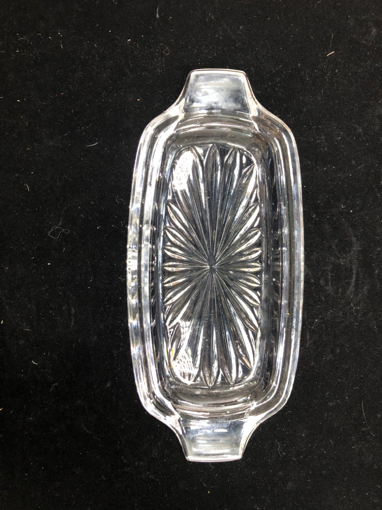 CLEAR GLASS BUTTER DISH W/LID.