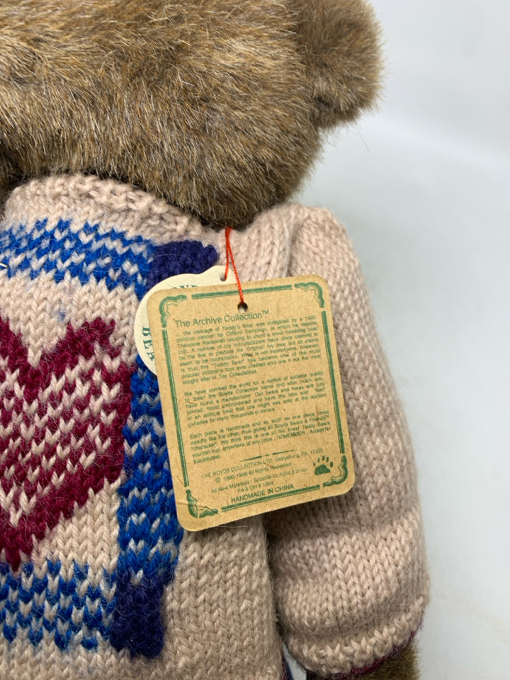 HEART SWEATER W/ OVERALLS DARK BROWN BOYDS BEAR.