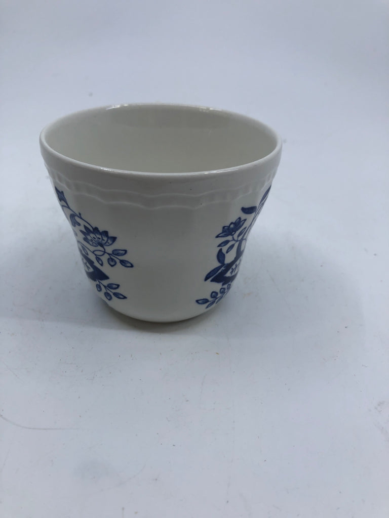 8PC BLUE HERITAGE ONION PATTERN TEA SET- 4 CUPS, 4 SAUCERS.