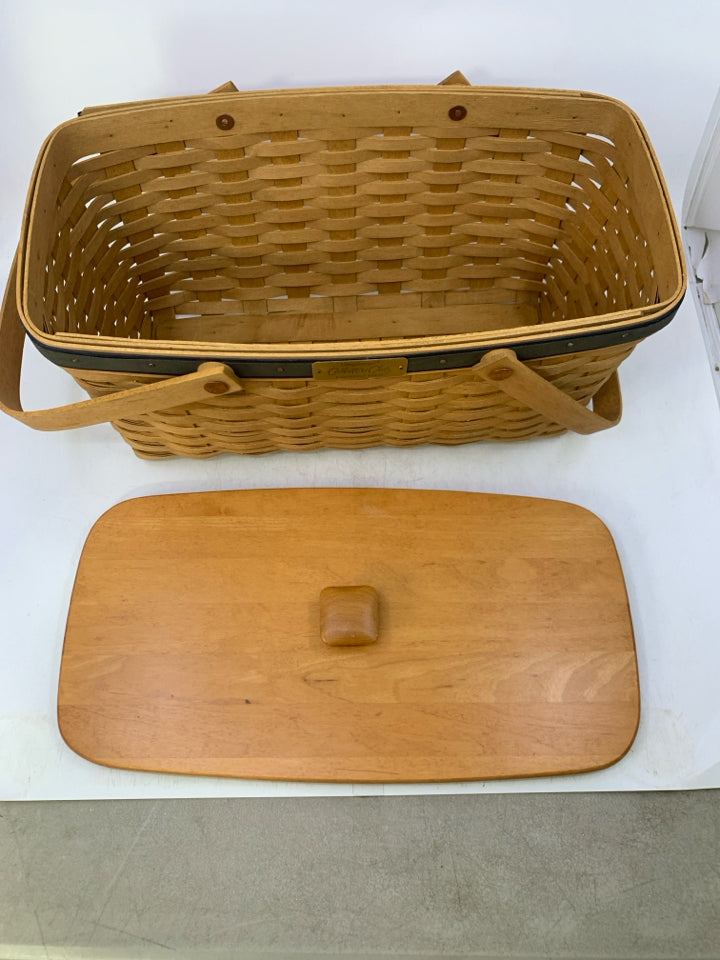 2003 COLLECTOR'S CLUB RECTANGLE W/ LID.