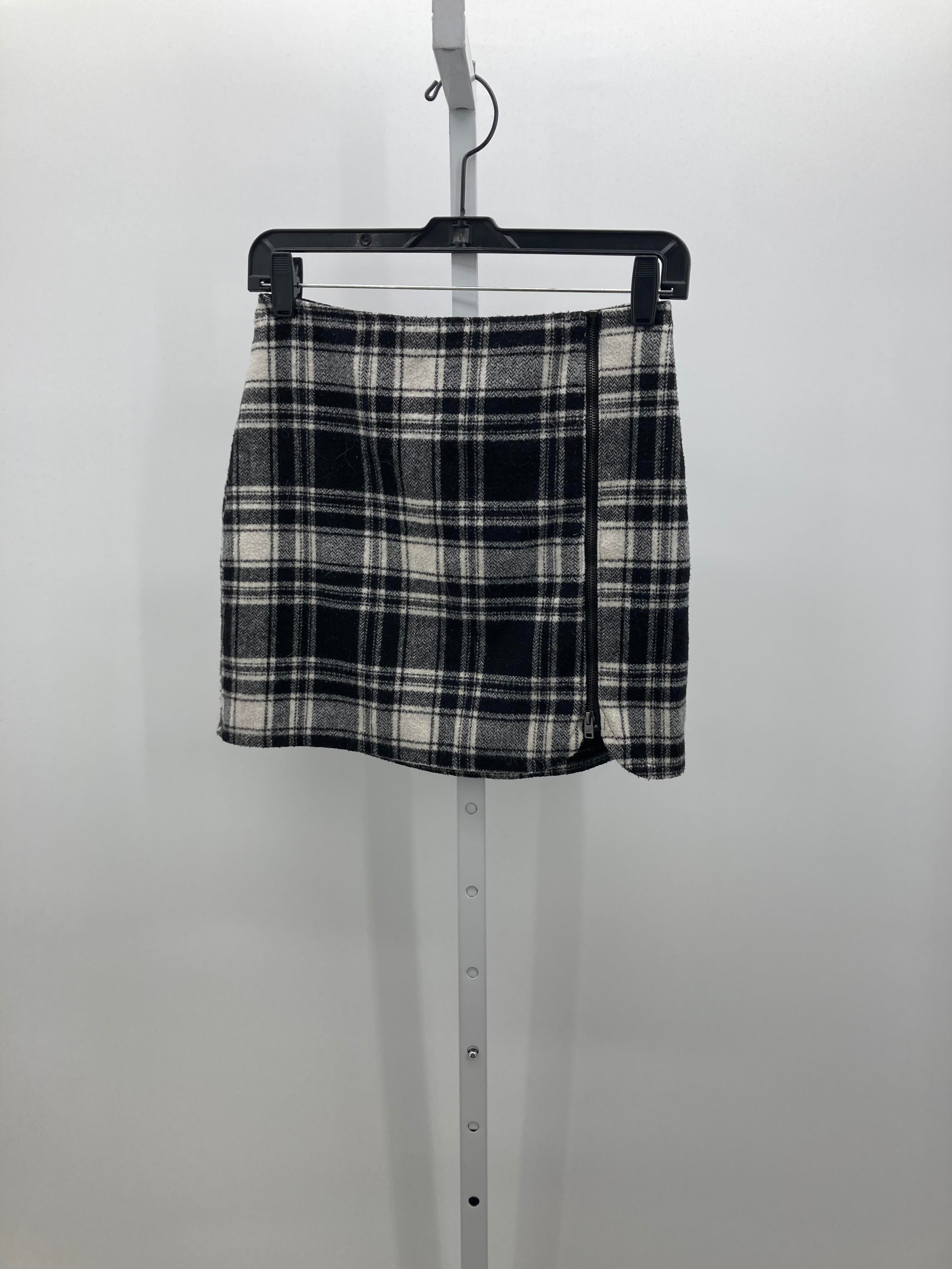 Hollister Size 1 Juniors Skirt