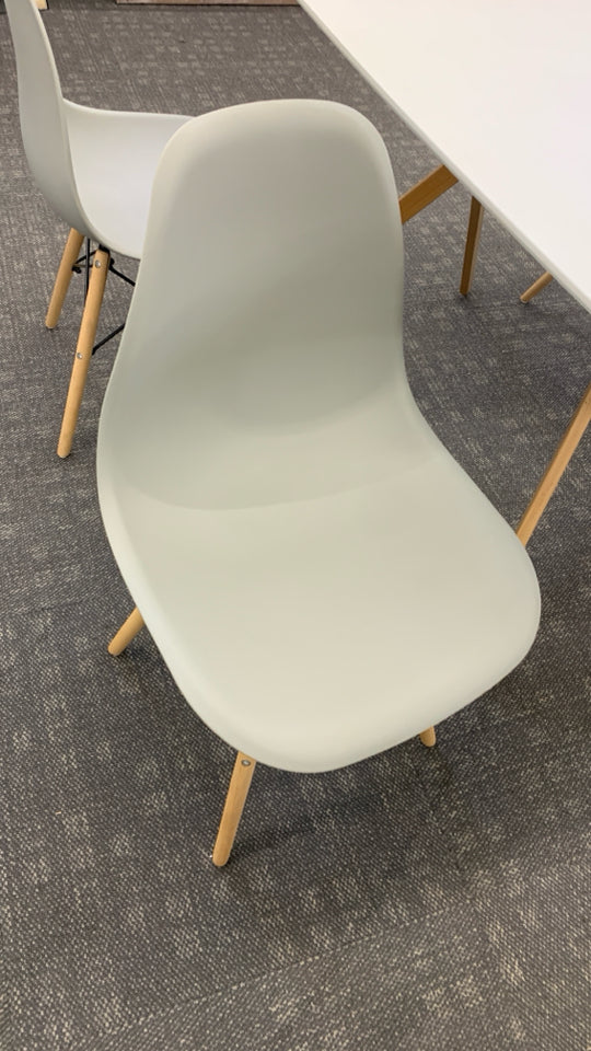 4 CHAIRS + WOOD TABLE W/ANGLED WOOD LEGS.