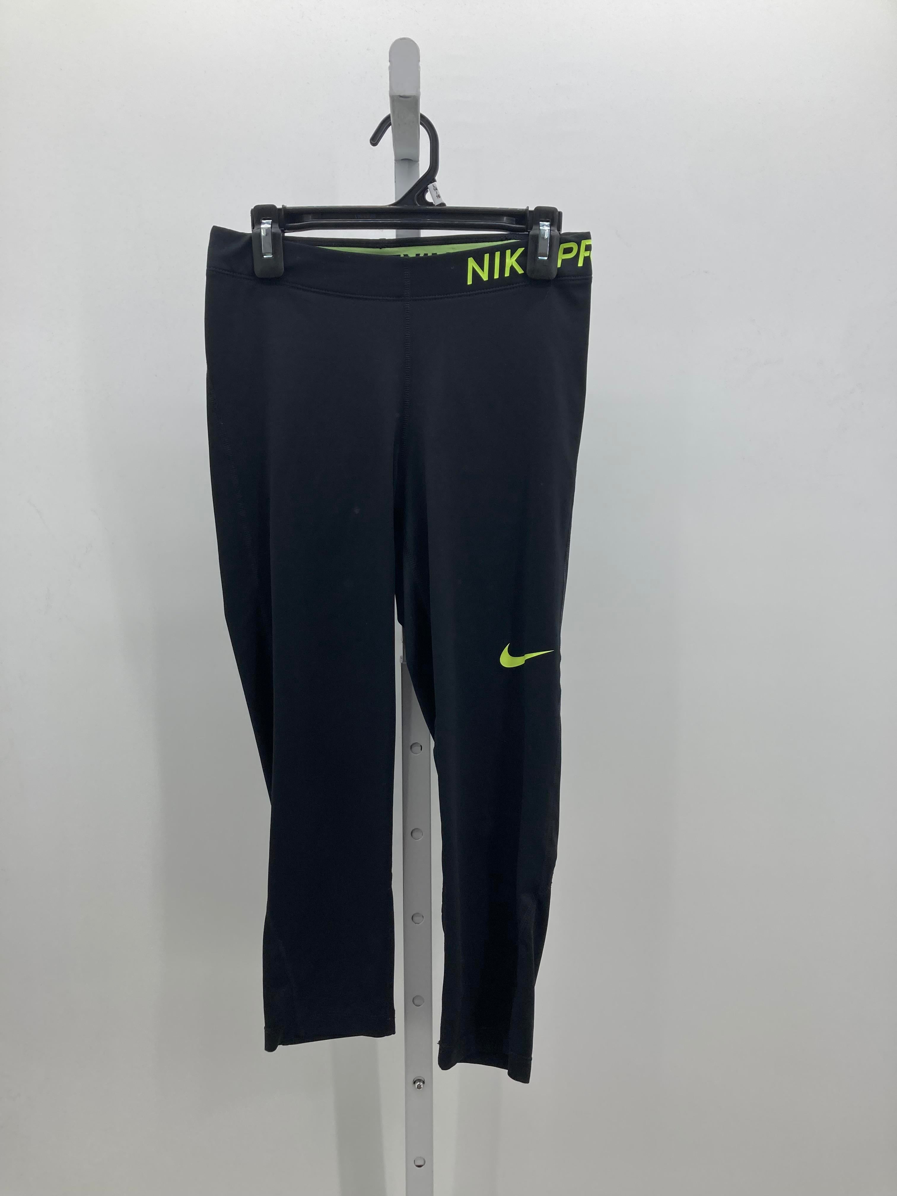 Nike Size Small Misses Capri Pants