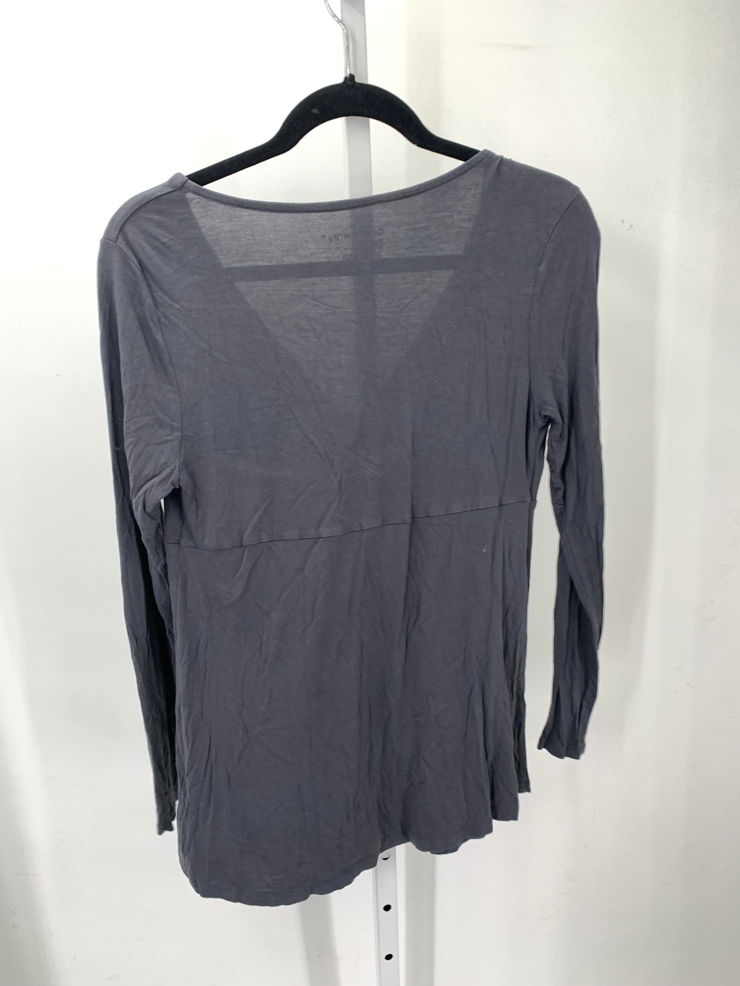 Gap Grey Size Medium Maternity Long Sleeve Shirt