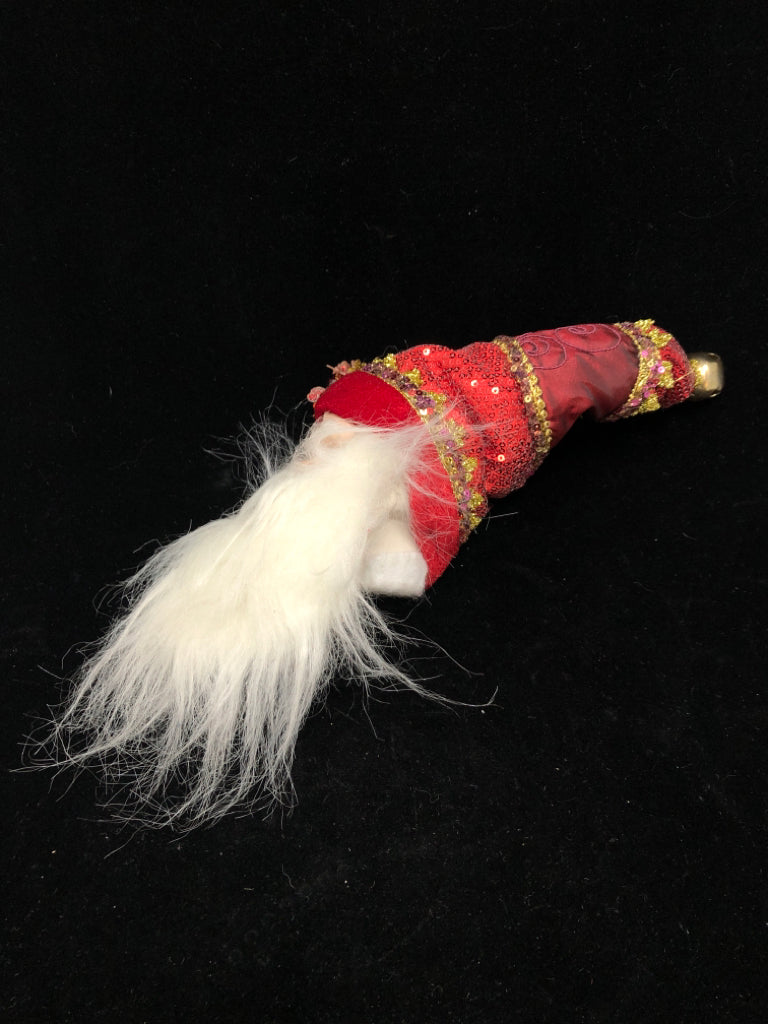 SANTA HEAD W/ LONG SEQUENCE HAT.