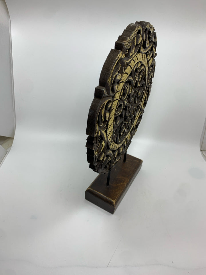 WOOD AND GOLD FLOWER MANDALA SHELF DECOR.