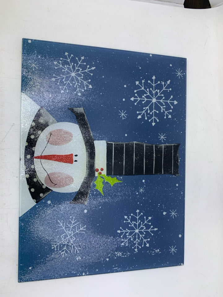 GLASS SNOWMAN W/ LONG HAT CUTTING BOARD.