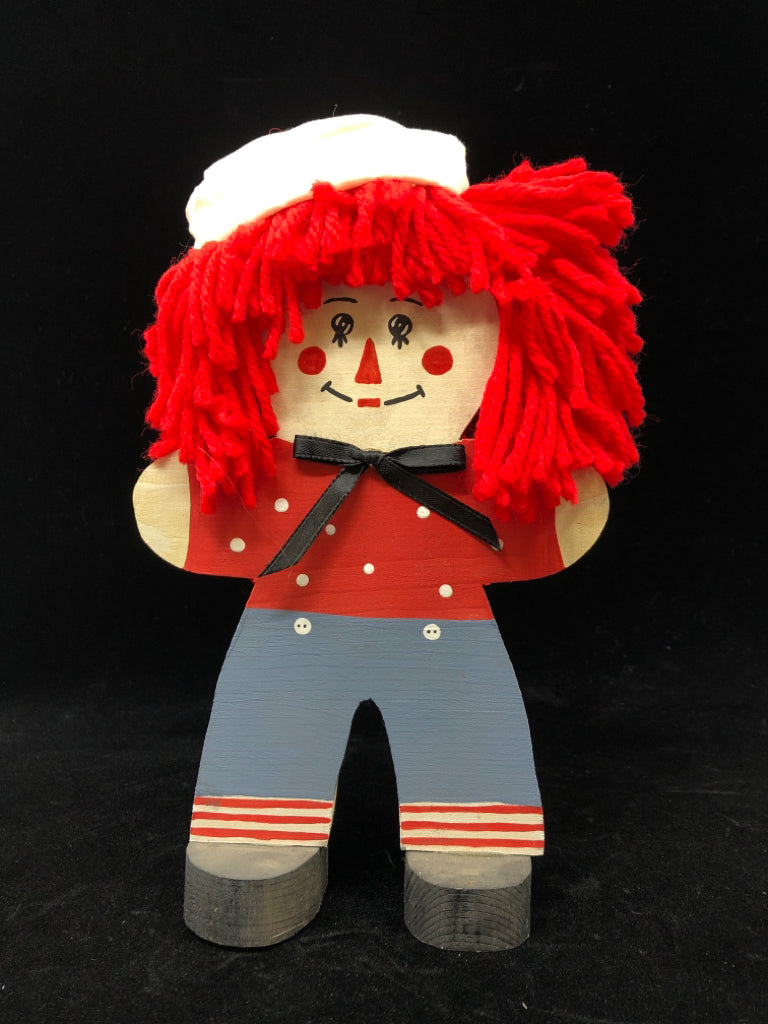 RAGGEDY ANDY WOOD BLOCK SHELF DECOR.