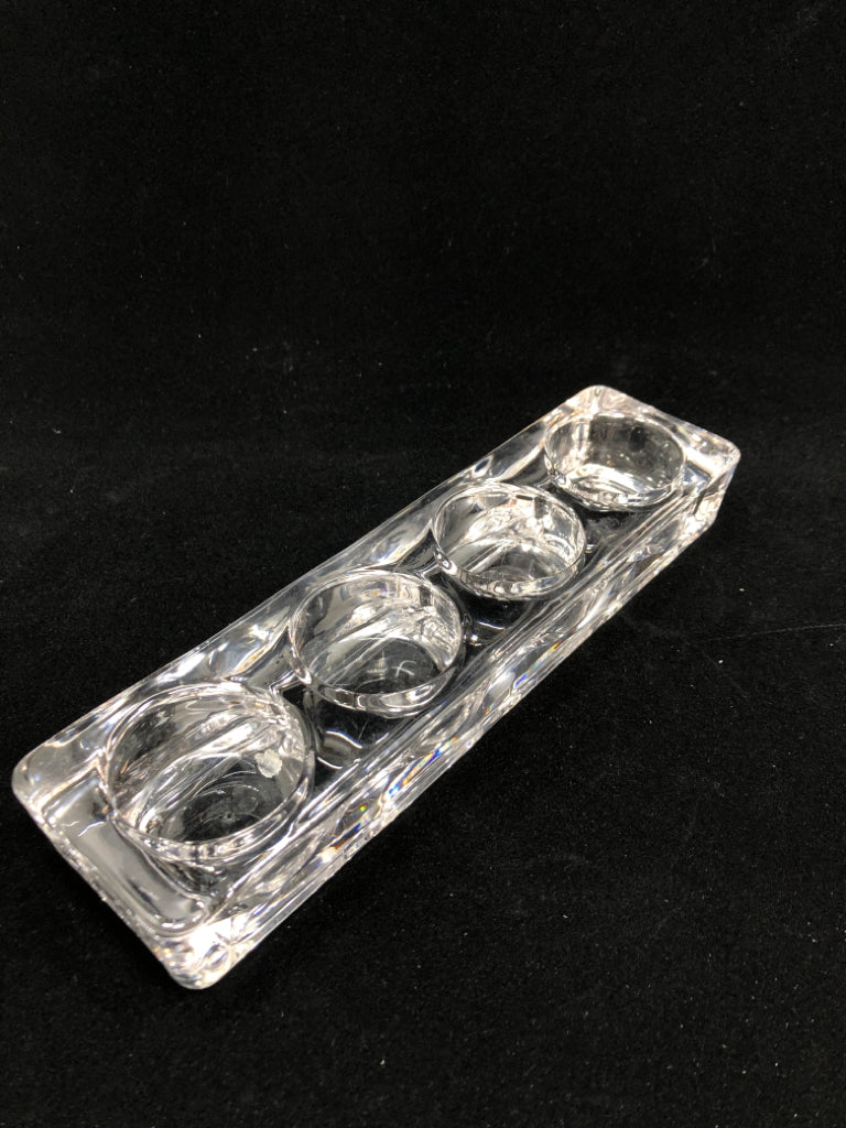 CLEAR GLASS VOTIVE HOLDER.