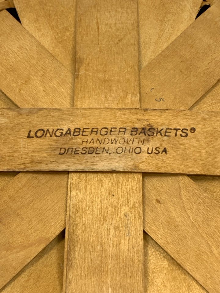 LONGABERGER ROUND WOVEN BASKET.