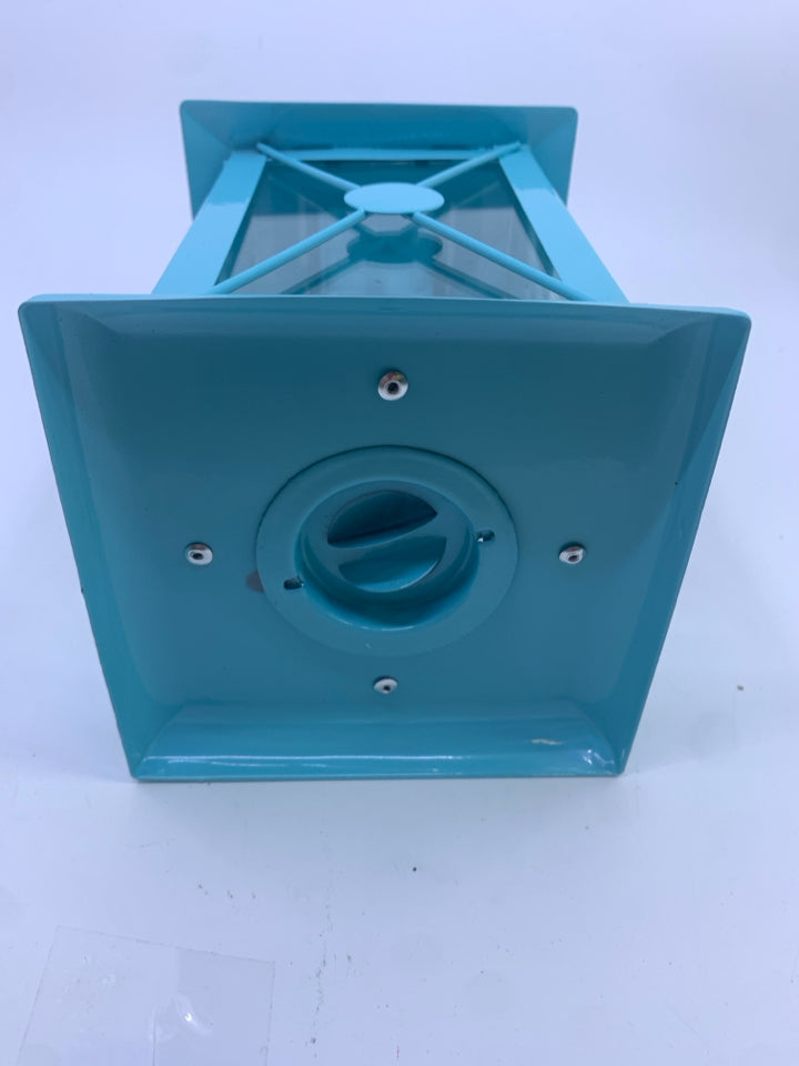 LIGHT BLUE METAL TEA LIGHT LANTERN.