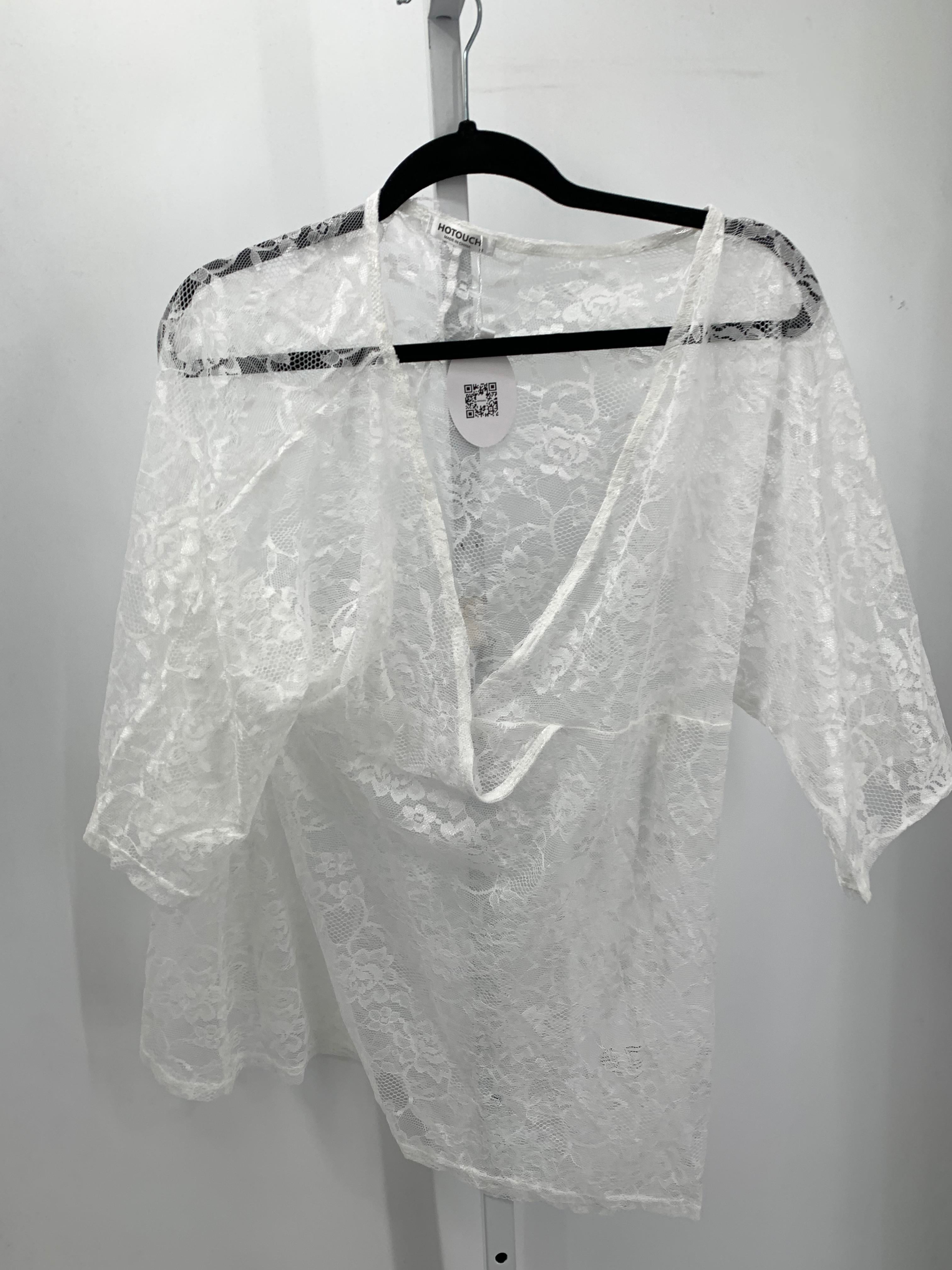 Size Medium Misses Short Sleeve Shirt