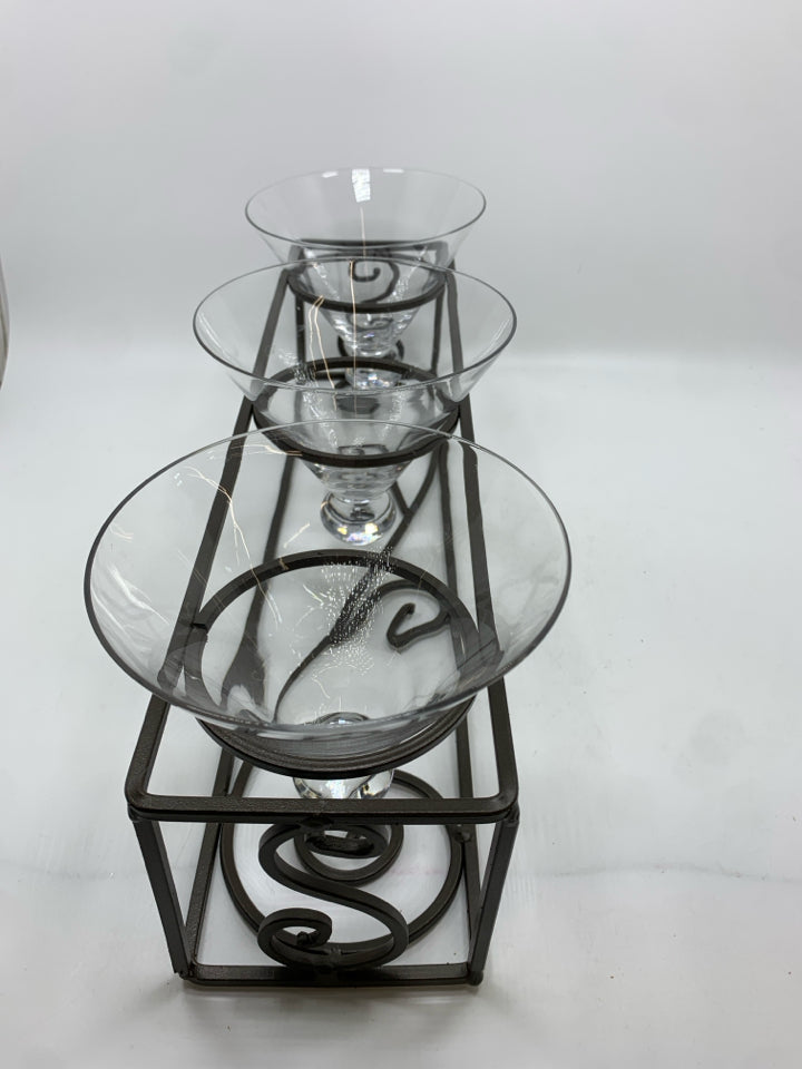 VTG BLACK METAL IRON CADDY W/GLASS CANDLE HOLDERS.