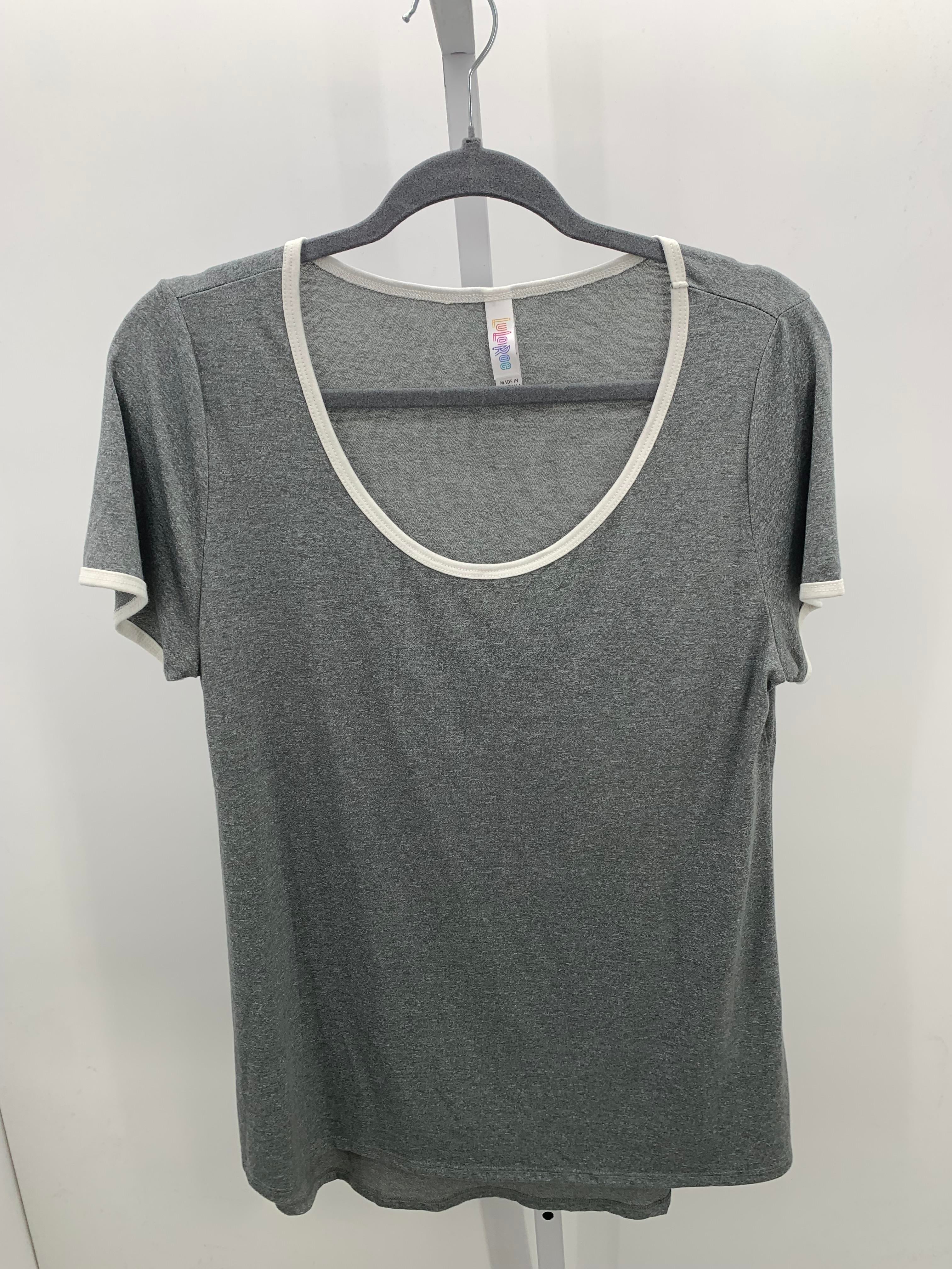 Lularoe Size Medium Misses Short Sleeve Shirt