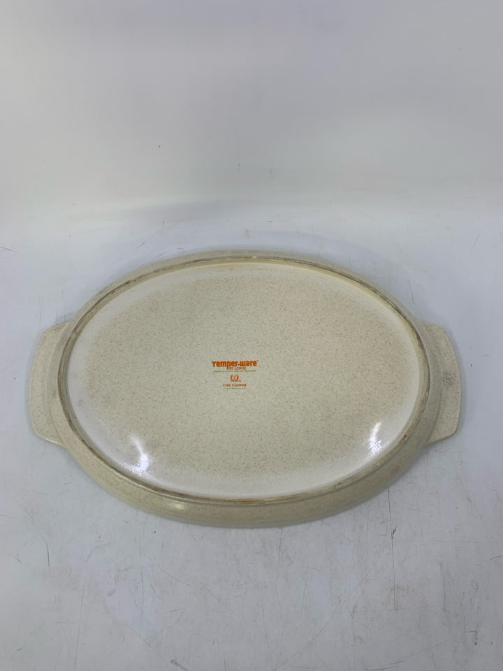 VTG OVAL OVEN PROOF PLATTER CREAM SPECKLED W/ ORANGE BAND.