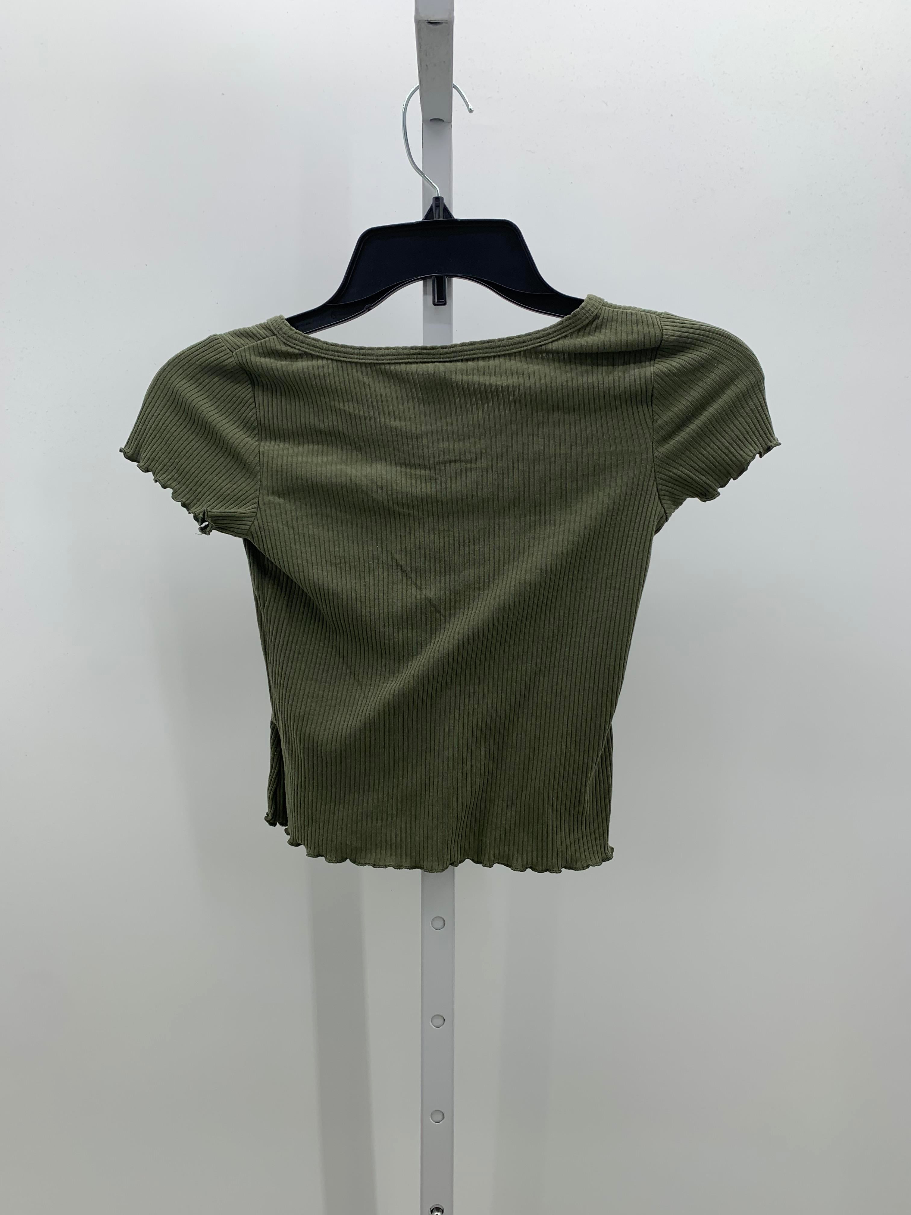 Old Navy Size 6-7 Girls Short Sleeve Shirt