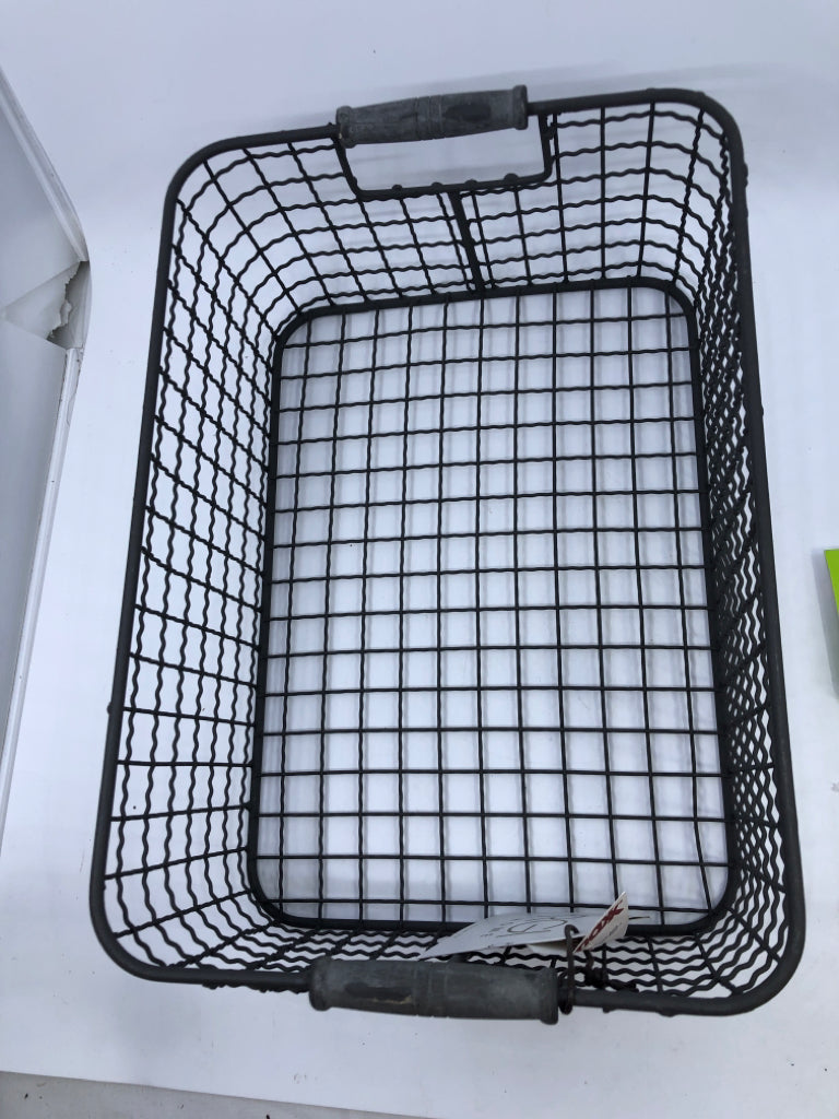 GREY METAL GRATED BIN.