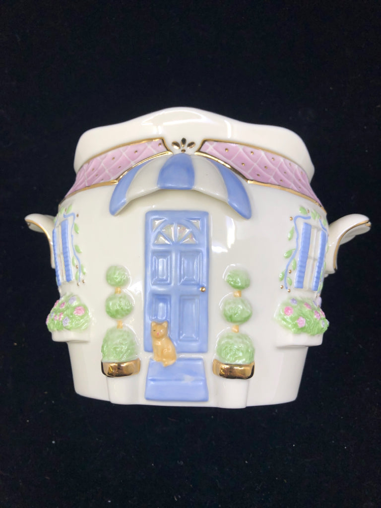 2002 LENOX GOLD CLUB GARDEN CACHE POT.