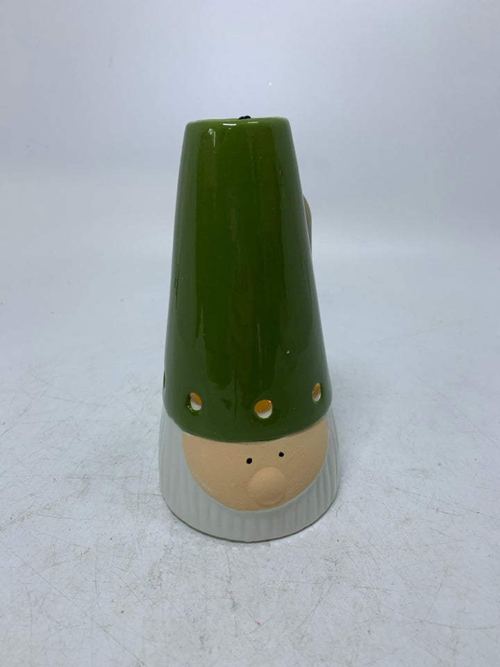 NWT GREEN HAT LIGHT UP GNOME AIR PLANT VASE.