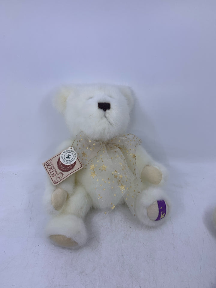 WHITE BEAR W/ SHEER STARS BOW.