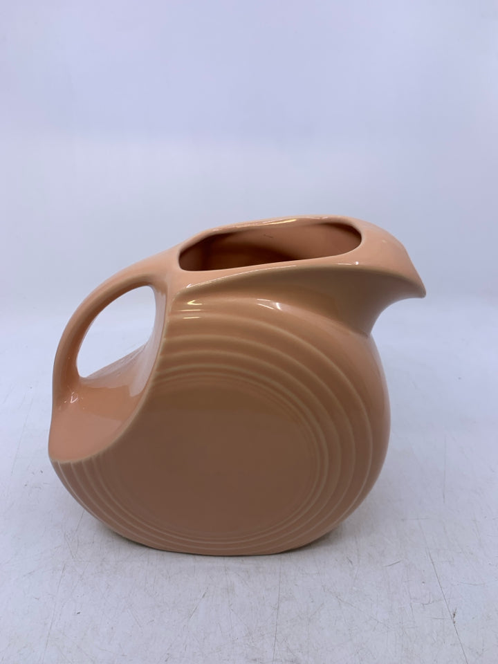 VTG LG APRICOT PEACH PITCHER RETIRED.