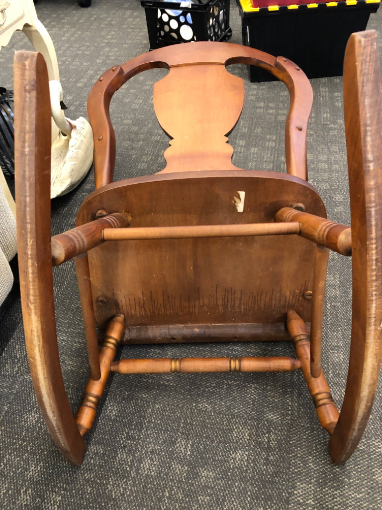 VTG SMALL WOOD ROCKING CHAIR.