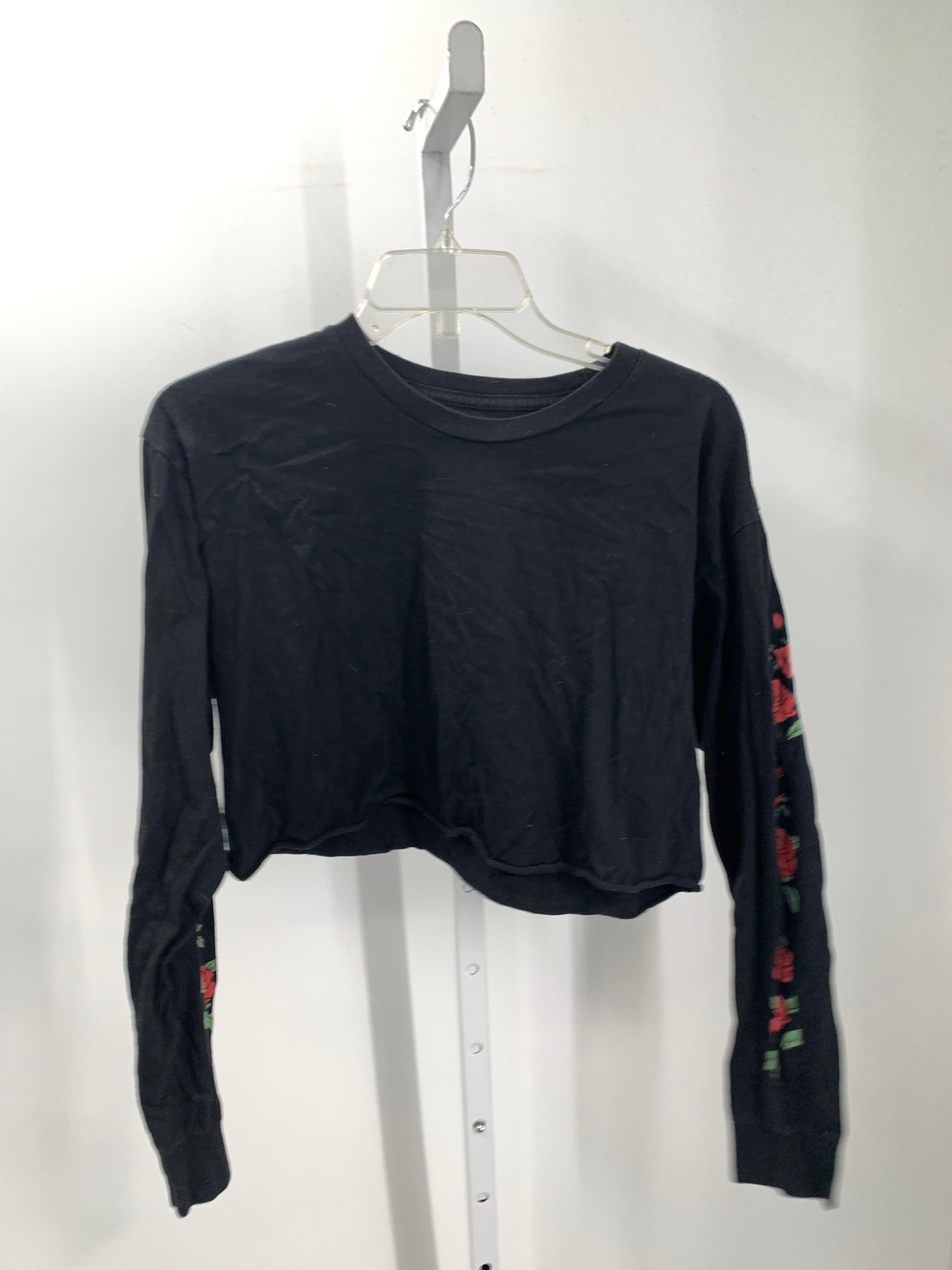 Size Medium Juniors Long Sleeve Shirt